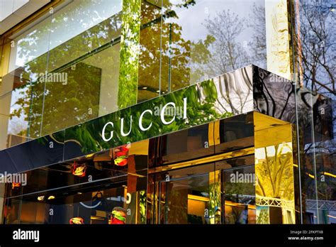 düsseldorf gucci|Königsallee Dusseldorf: Luxury Shopping and Restaurants.